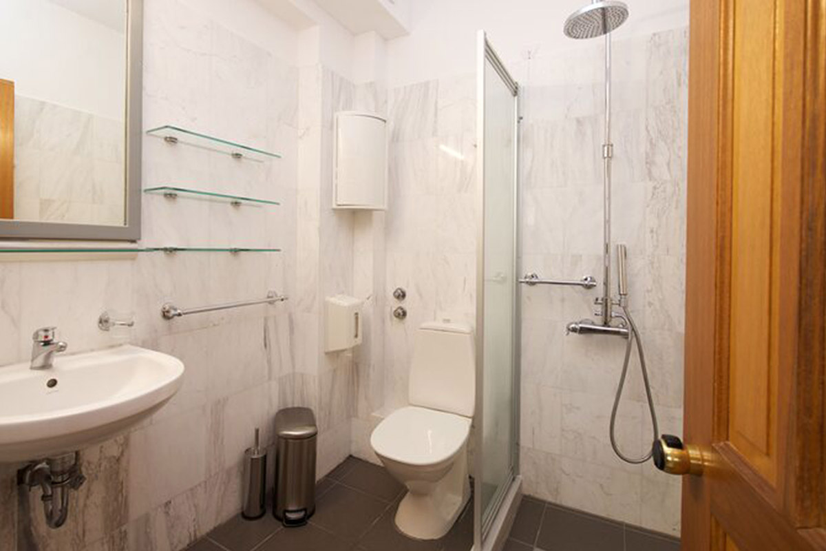 porto-fiscardo-room-4-bathroom