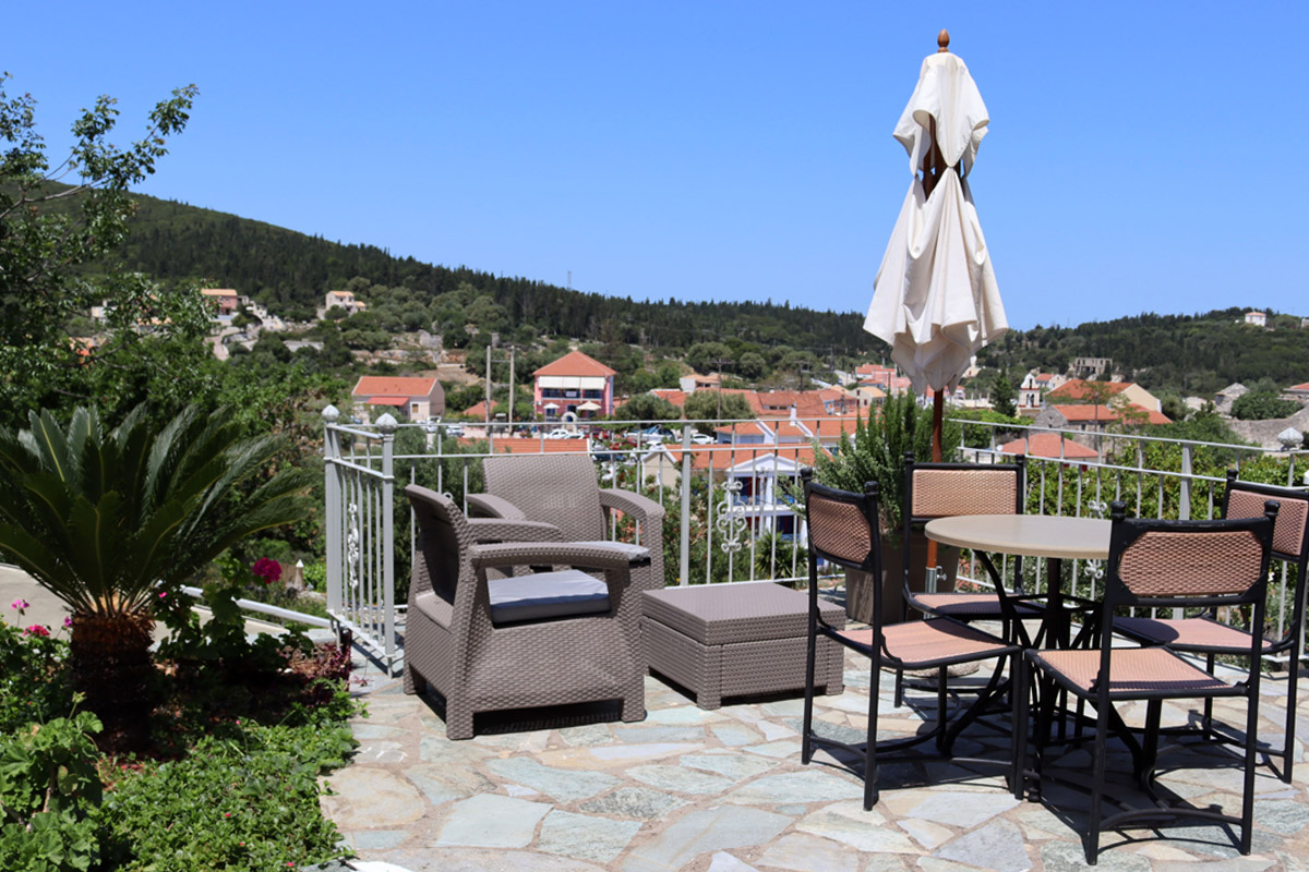 porto-fiscardo-room-6-verandah-view