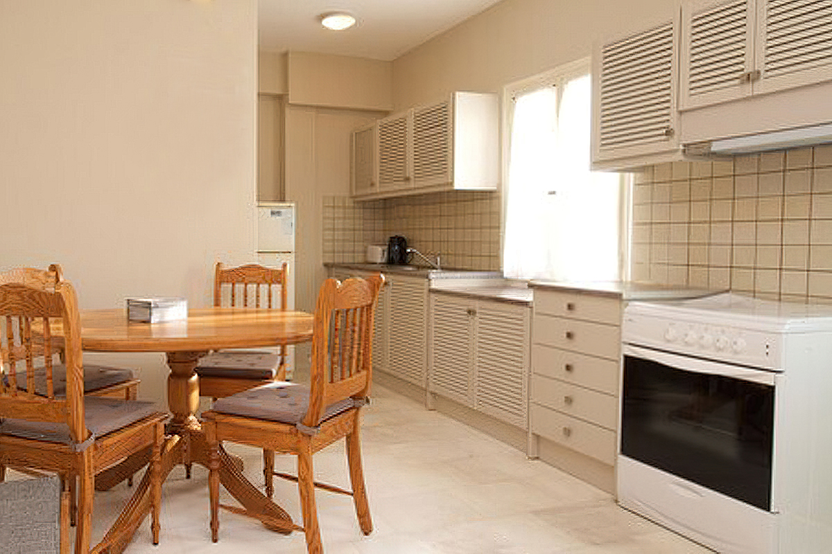 porto-fiscardo-room-3-kitchen