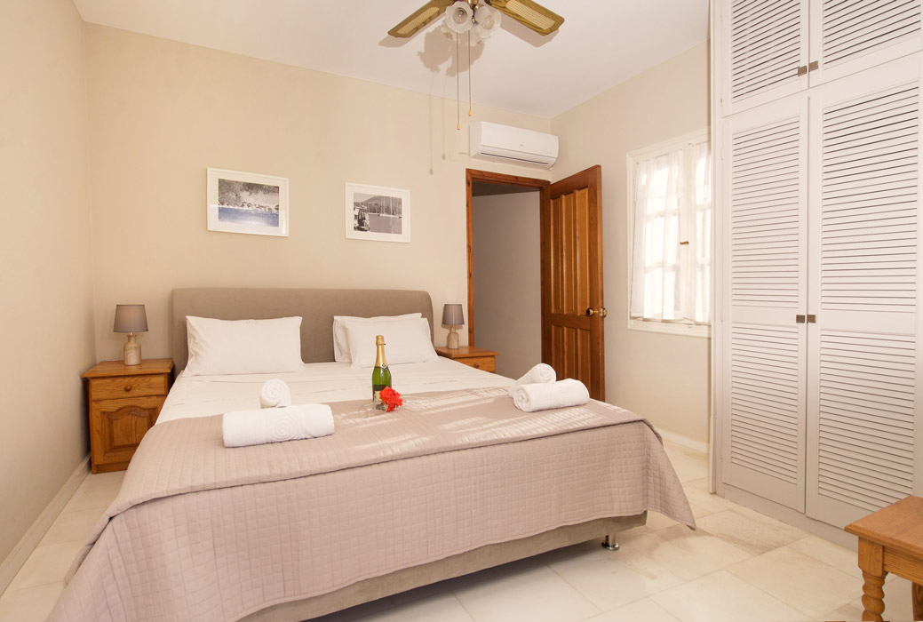 porto-fiscardo-room-5-bedroom