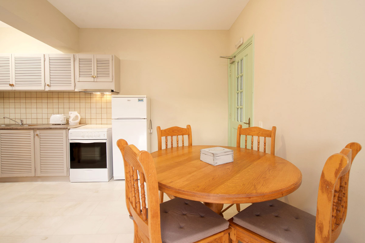 porto-fiscardo-room-6-dinigroom